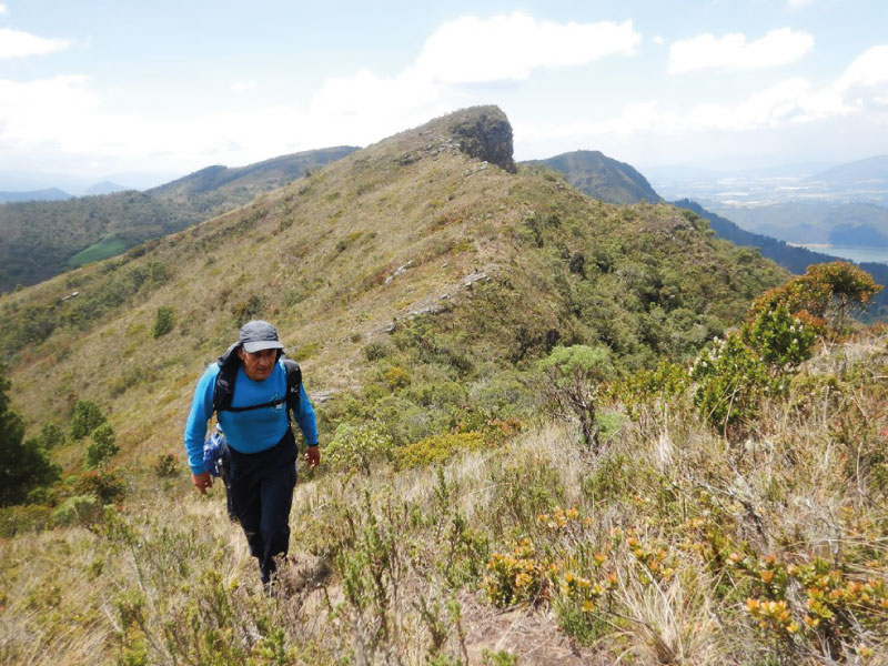 12-img-Caminata-Cerro-Tres-Viejas