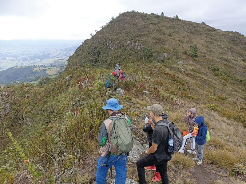 24-img-Caminata-Cerro-Tres-Viejas